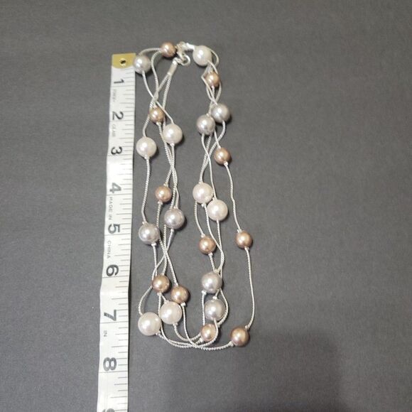 Double strand long faux neutral pearls costume necklace NWOT - Picture 5 of 7